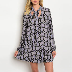 Patterned  Swing Shift Tieneck Tunic Dress